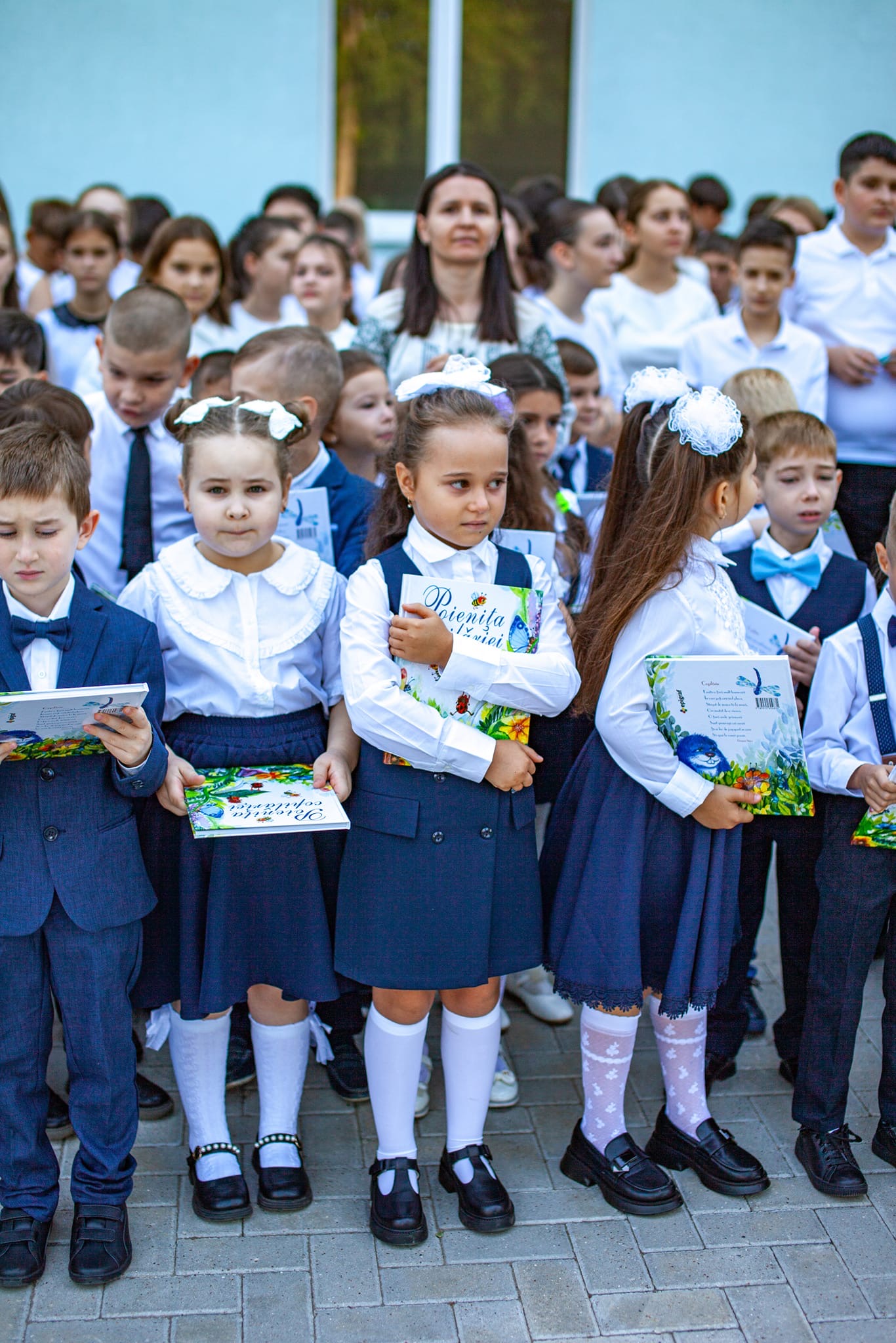Cu mare bucurie și entuziasm întâmpinăm începutul anului școlar 2024-2025!
